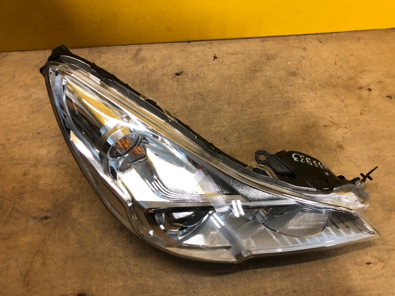 Фара правая OUTBACK 09-14 BR