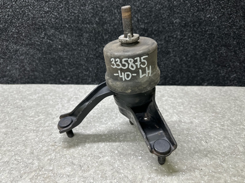 Запчасть подушка двигателя левая TOYOTA CAMRY 40 06-11 12372-0H090 Б/У Подушка двигателя левая TOYOTA CAMRY 40 06-11 12372-0H090 Б/У