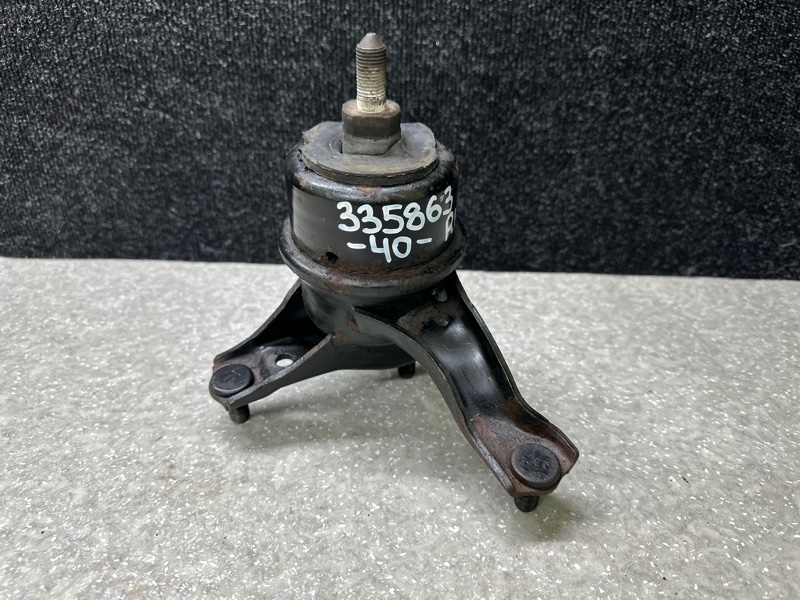 Запчасть подушка двигателя правая TOYOTA CAMRY 40 06-11 12362-0H030 Б/У Подушка двигателя правая TOYOTA CAMRY 40 06-11 12362-0H030 Б/У