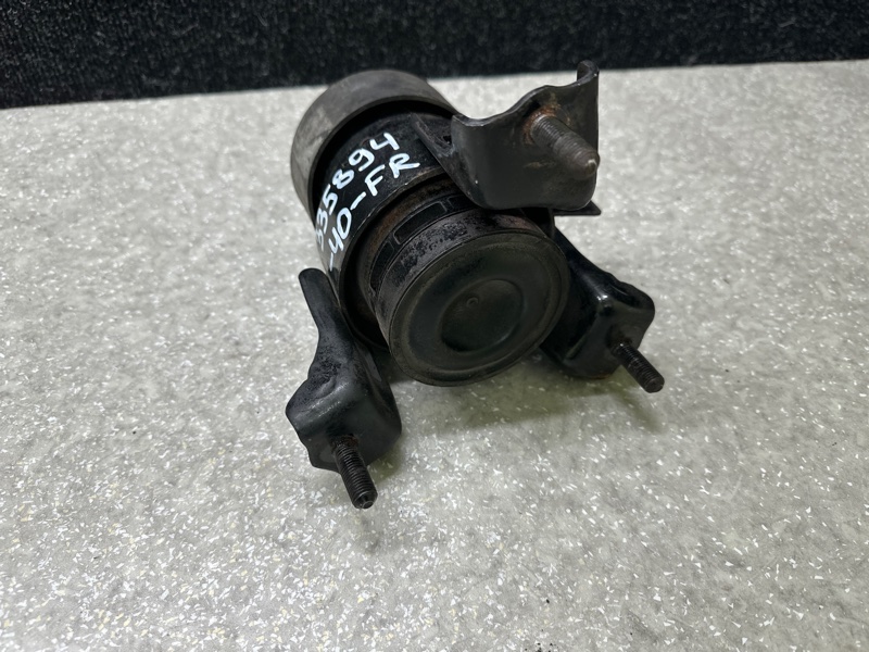 Подушка двигателя передняя CAMRY 40 06-11
