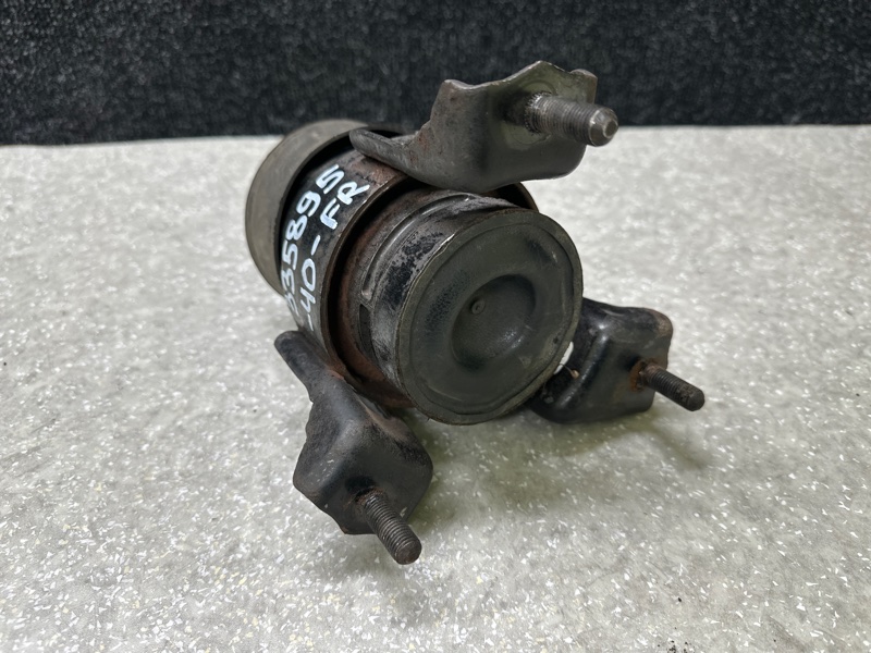 Подушка двигателя передняя CAMRY 40 06-11 Подушка двигателя передняя CAMRY 40 06-11