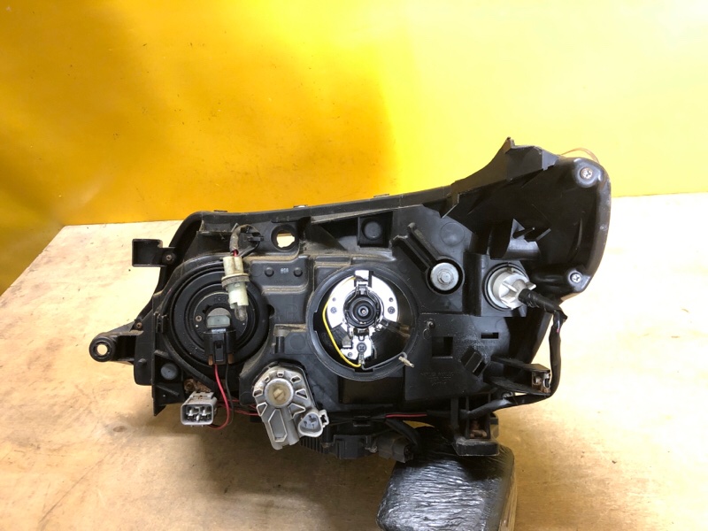 Фара правая FORESTER SH 07-12