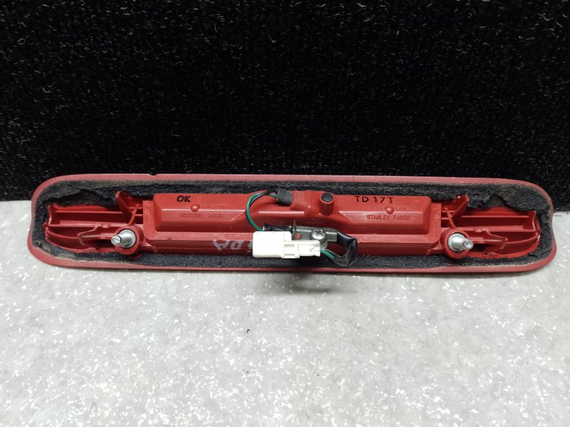 Стоп-сигнал NISSAN TIIDA/VERSA C11 04-11