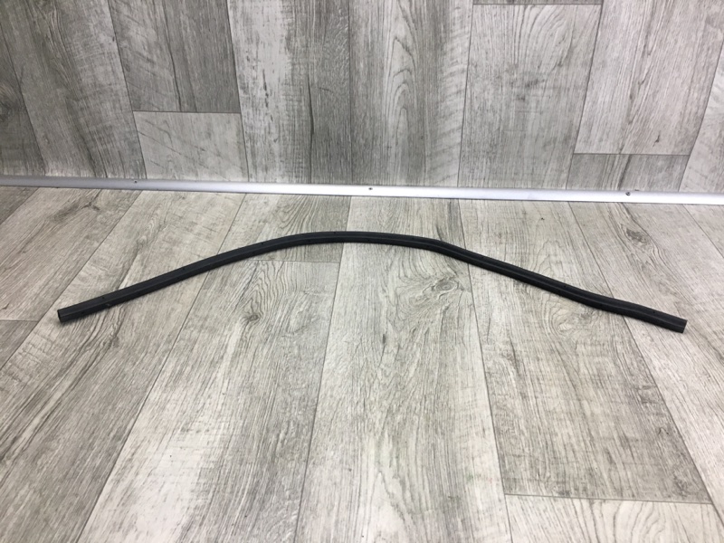 Уплотнитель капота JOURNEY 08-20 2013 JC 3.6 ERB