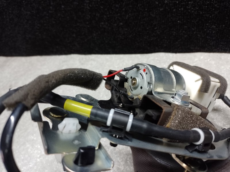 Насос омывателя стекла задний ALTIMA L33 12-18