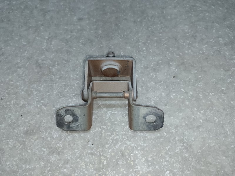 Петля крышки багажника TIIDA/VERSA C11 04-11