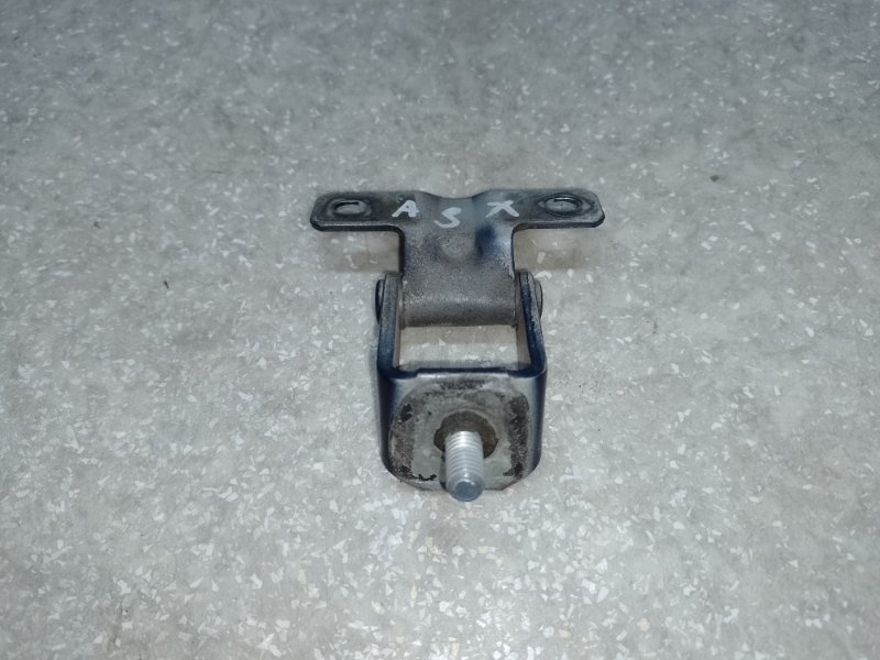 Запчасть петля крышки багажника MITSUBISHI ASX / OUTLANDER SPORT 10-21 5802A089 Б/У Петля крышки багажника MITSUBISHI ASX / OUTLANDER SPORT 10-21 5802A089 Б/У