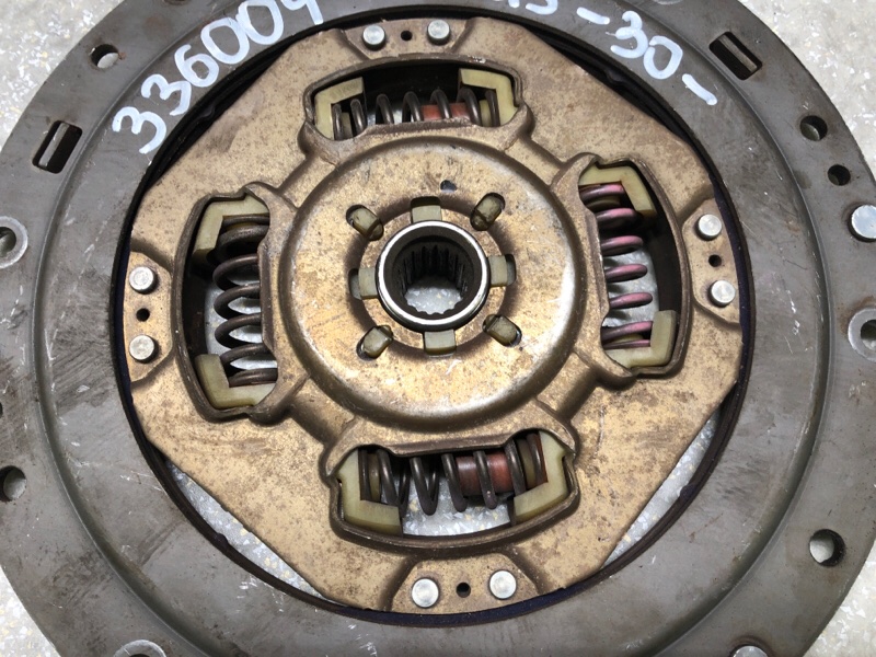 Диск сцепления PRIUS - 30 09-17 1.8 2ZR-FXE