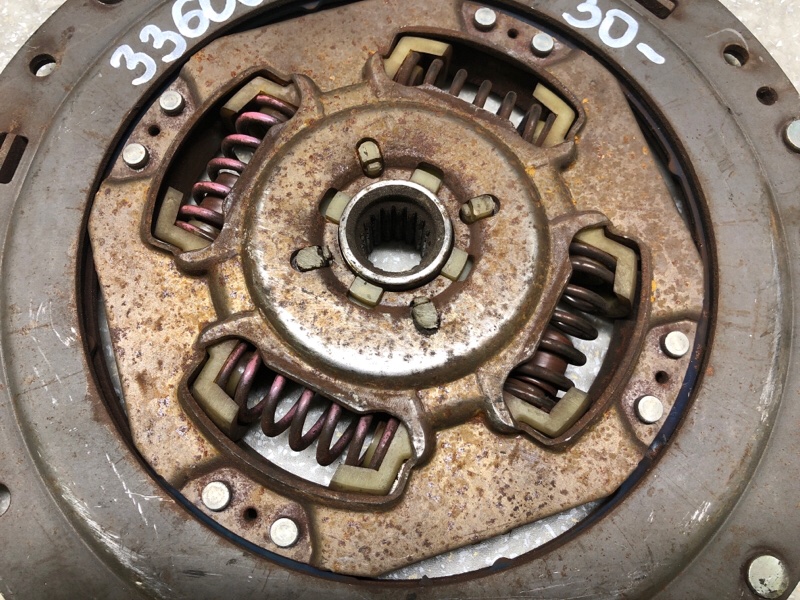 Диск сцепления PRIUS - 30 09-17 1.8 2ZR-FXE