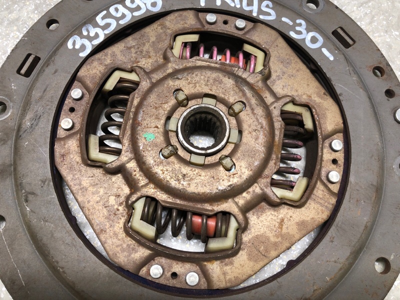 Диск сцепления PRIUS - 30 09-17 1.8 2ZR-FXE