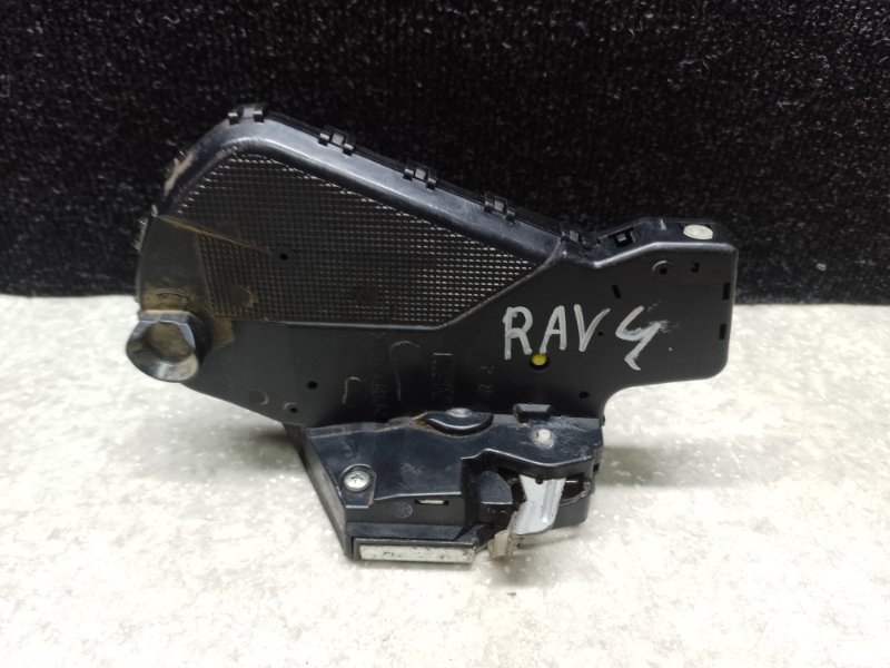 Замок крышки багажника TOYOTA RAV4 05-12