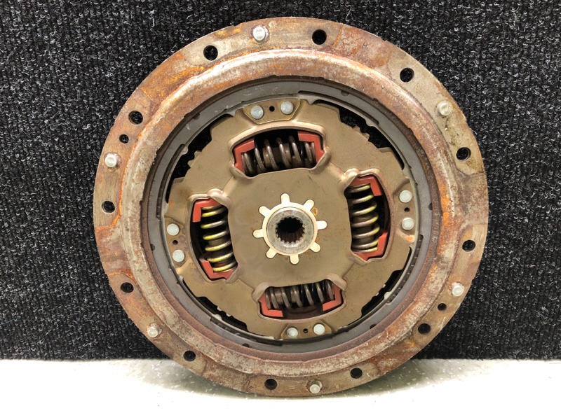 Диск сцепления PRIUS - 30 09-17 1.8 2ZR-FXE