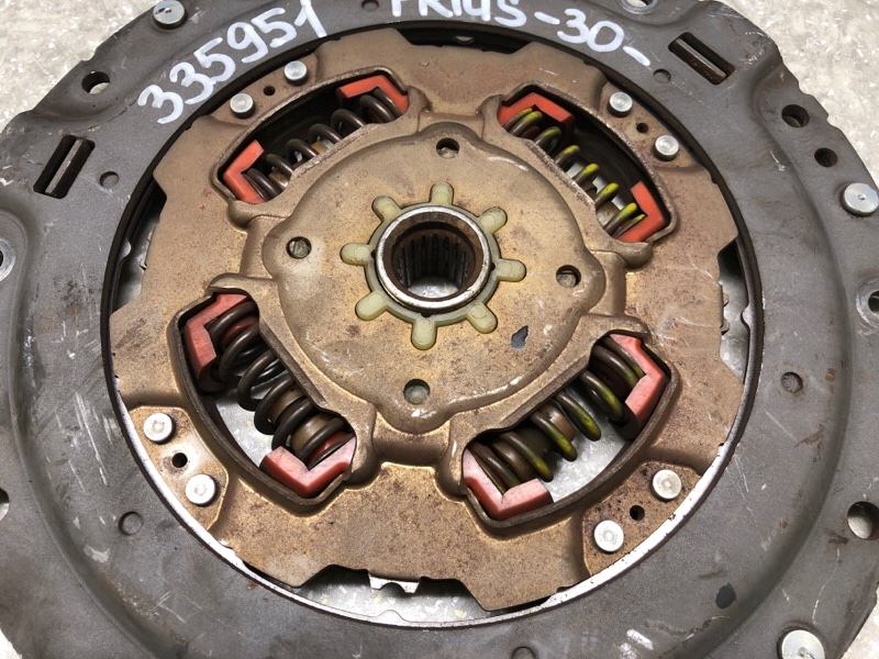 Диск сцепления PRIUS - 30 09-17 1.8 2ZR-FXE