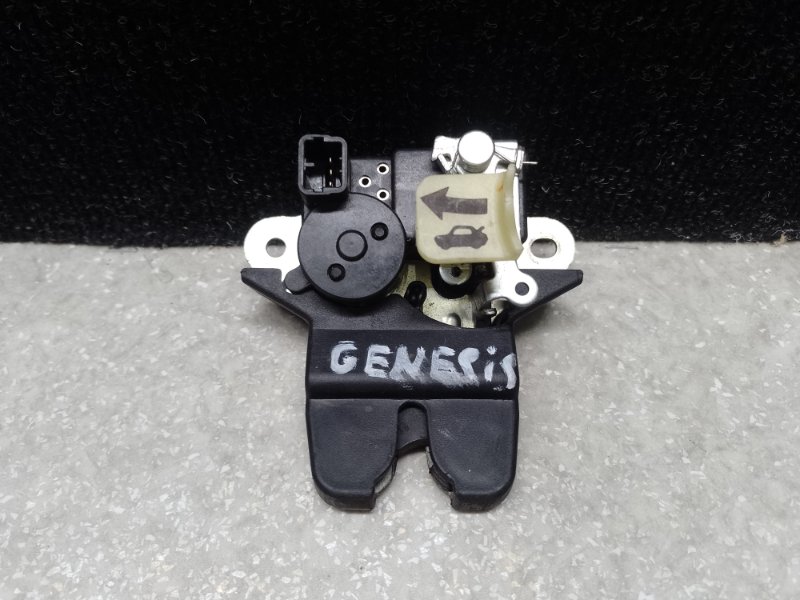 Замок крышки багажника HYUNDAI GENESIS COUPE 09-16 81230-0A501 Б/У