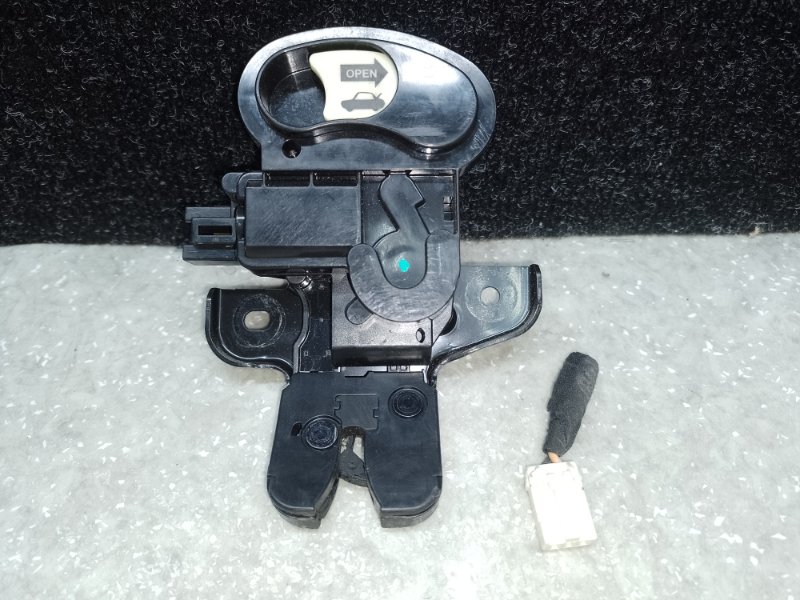 Замок крышки багажника CHRYSLER 200 14-16 68193094AC Б/У