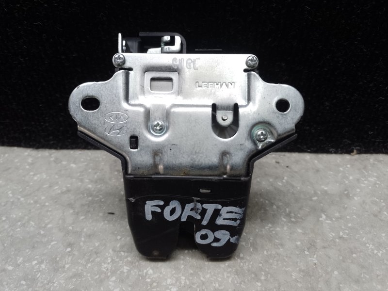 Замок крышки багажника FORTE/CERATO TD 08-13