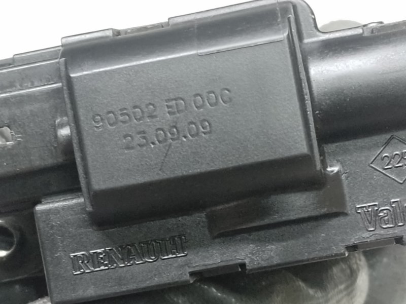 Замок крышки багажника TIIDA/VERSA C11 04-11