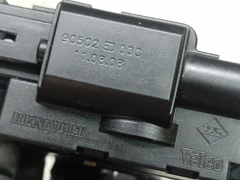 Замок крышки багажника TIIDA/VERSA C11 04-11