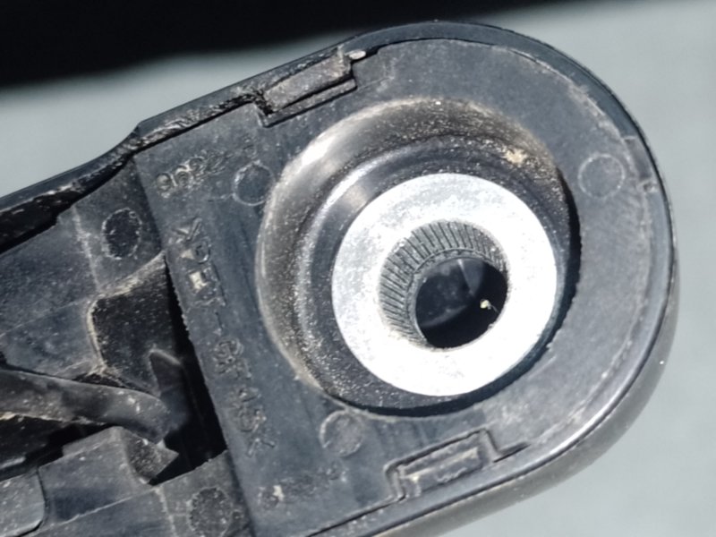 Поводок стеклоочистителя задний MITSUBISHI ASX / OUTLANDER SPORT 10-21