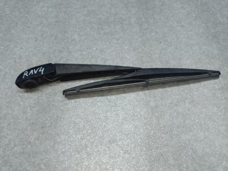Поводок стеклоочистителя задний TOYOTA RAV4 00-05 85241-42040 Б/У