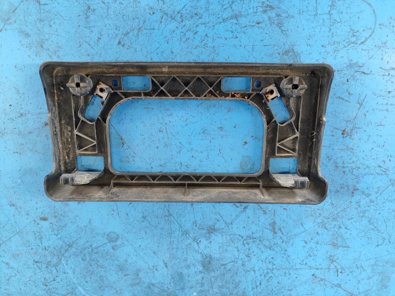 Площадка номерного знака PRIUS - 30 09-17