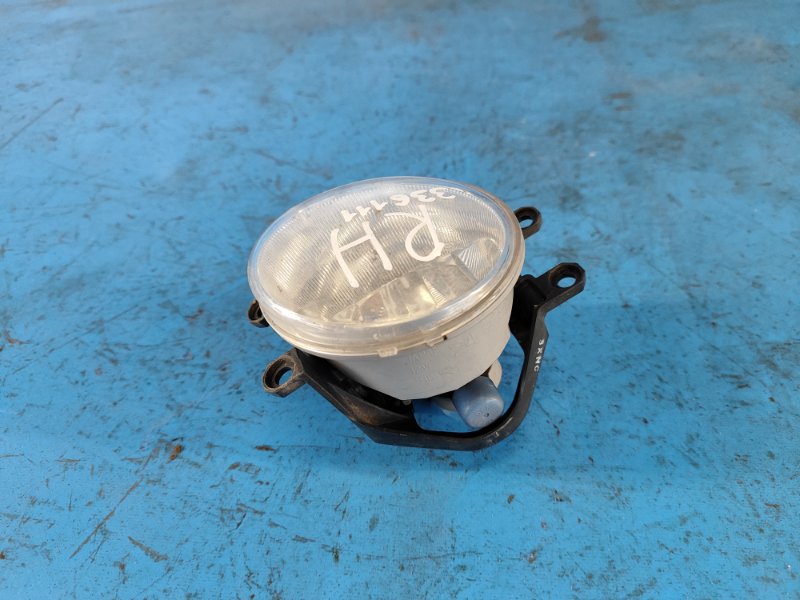 Противотуманная фара правая PRIUS - 30 09-17