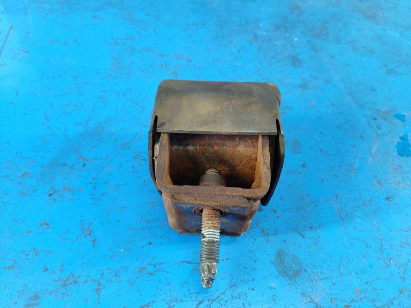 Подушка двигателя правая FORD EXPEDITION 17- T35PDTD