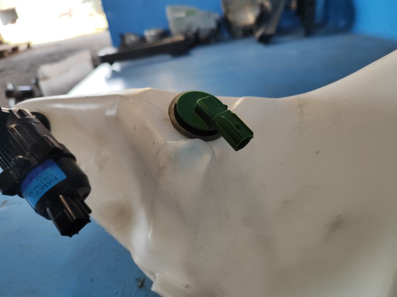 Бачок омывателя FORD EXPEDITION 17- T35PDTD