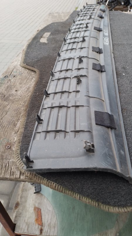 Накладка бампера задняя LAND CRUISER 200 08-21