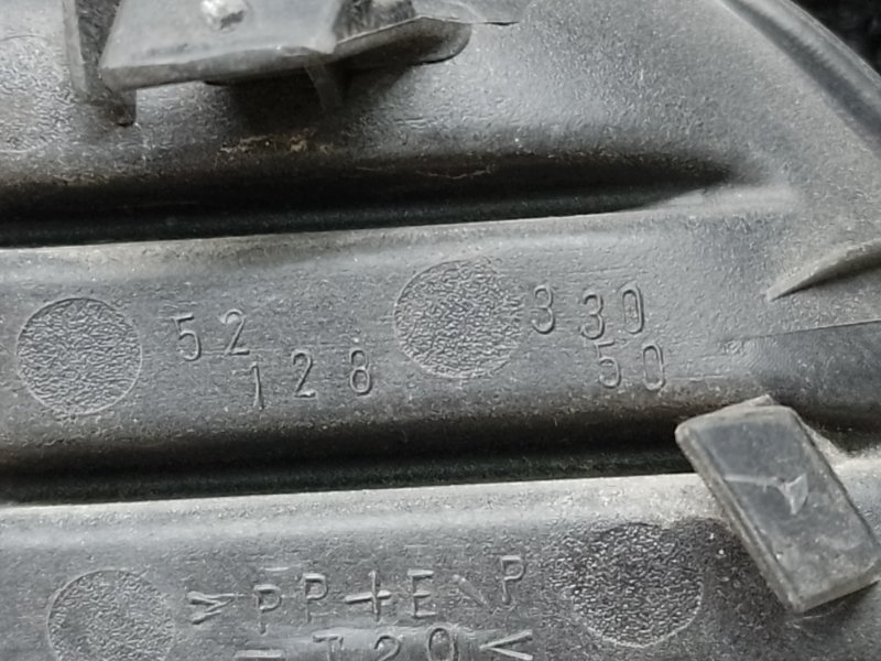 Накладка противотуманной фары левая TOYOTA CAMRY 40 06-11