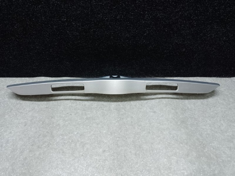 Панель подсветки номера CAMRY 40 06-11 Панель подсветки номера CAMRY 40 06-11