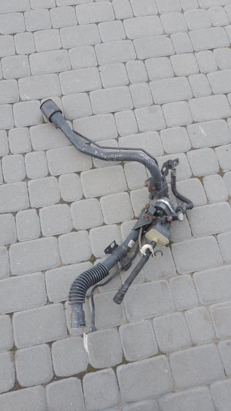 Горловина топливного бака LX570 07-15