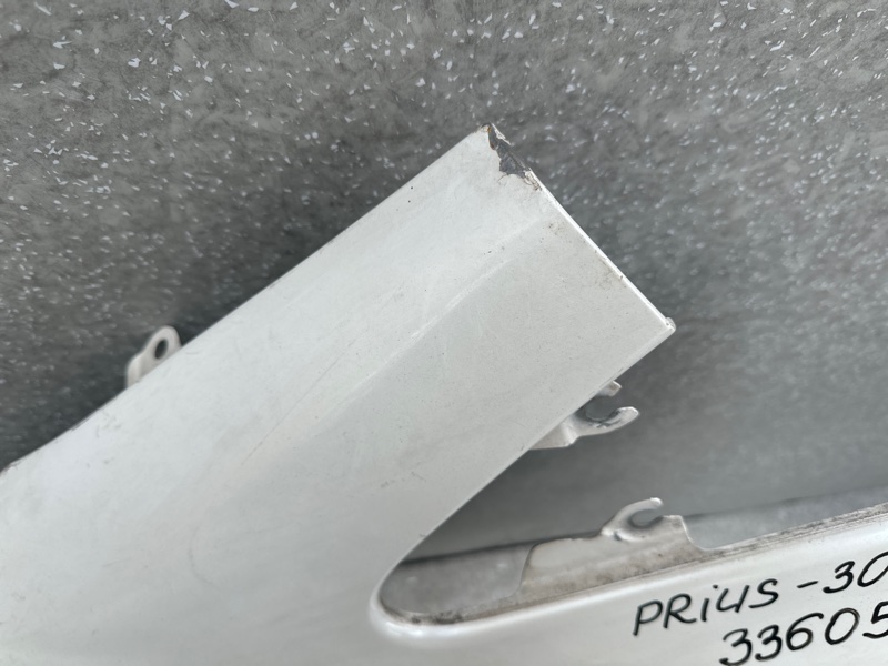 Крыло переднее левое PRIUS PLUS 11-14
