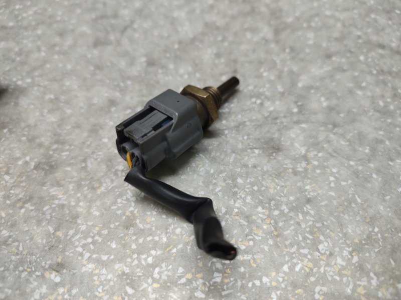 Датчик температуры охлаждающей жидкости X-TRAIL T30 01-07 2.5 QR25DE