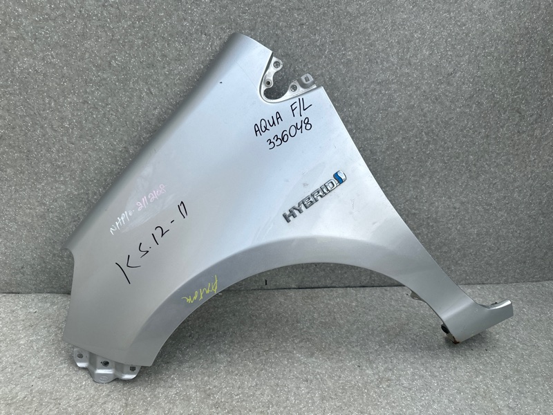 Крыло переднее левое TOYOTA PRIUS C/AQUA 11-14 53802-52160 Б/У