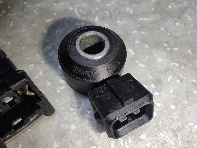 Датчик детонации X-TRAIL T30 01-07 2.5 QR25DE