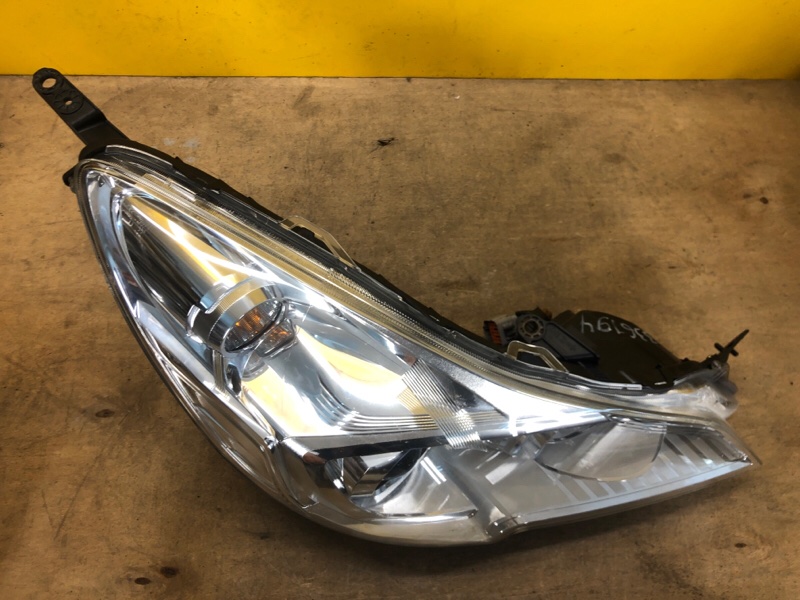 Фара правая OUTBACK 09-14 BR