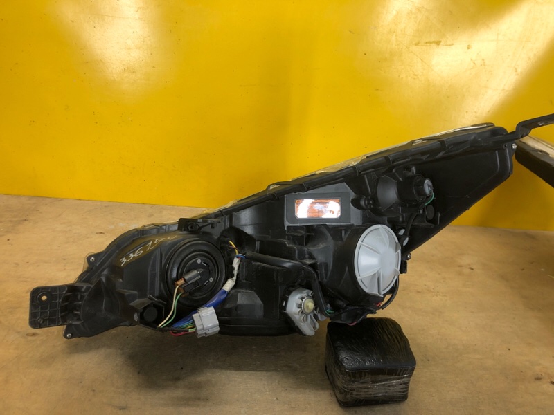 Фара правая OUTBACK 09-14 BR