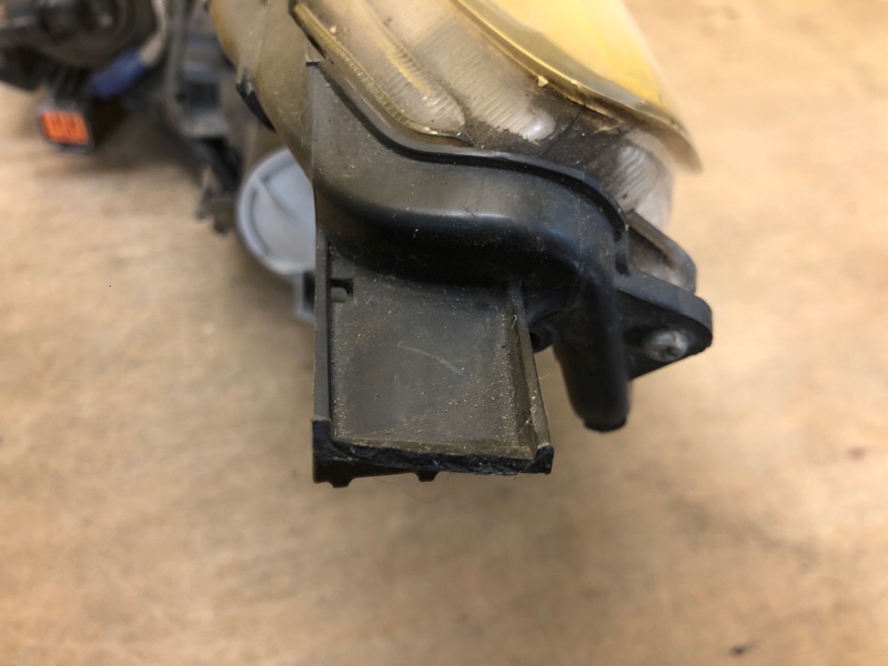 Фара правая OUTBACK 09-14 BR