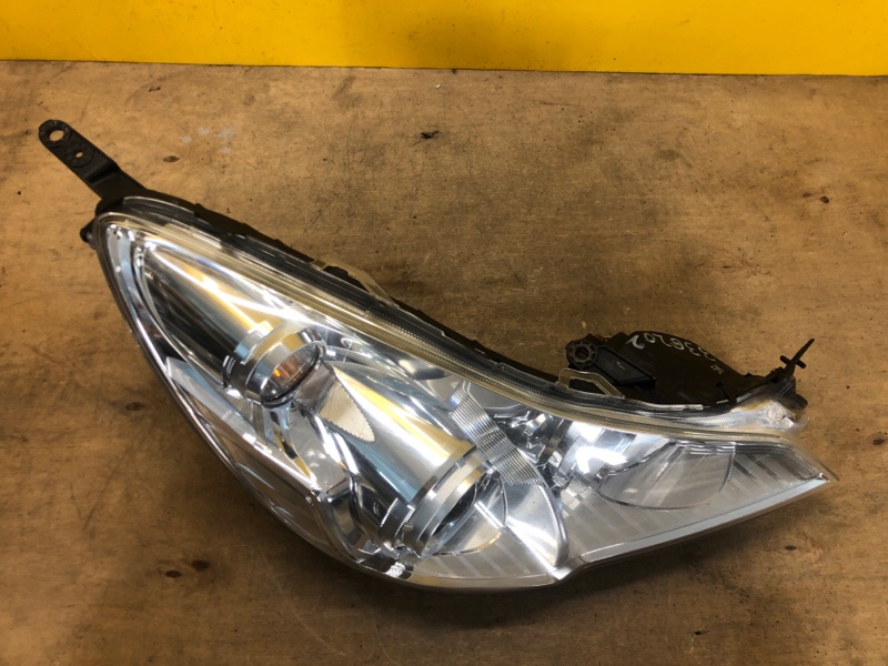 Фара правая OUTBACK 09-14 BR