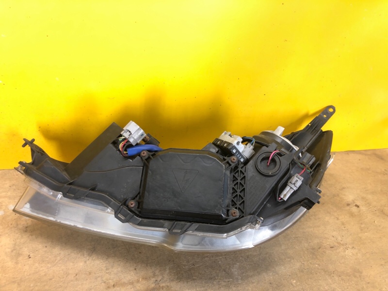 Фара правая OUTBACK 09-14 BR