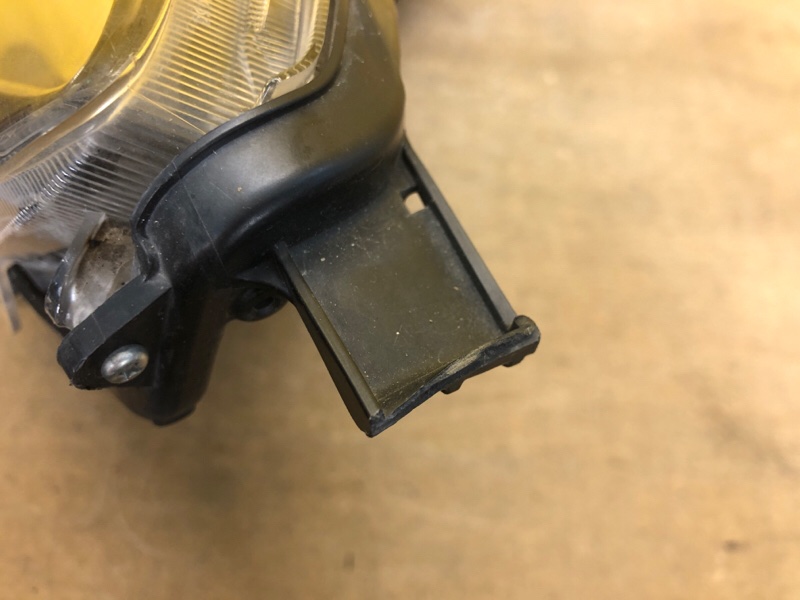 Фара левая OUTBACK 09-14 BR