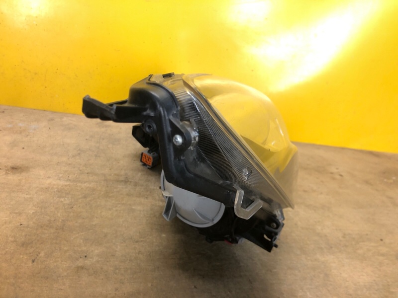 Фара правая OUTBACK 09-14 BR