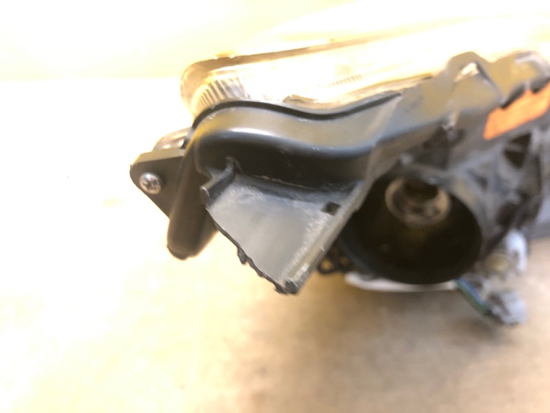 Фара левая OUTBACK 09-14 BR