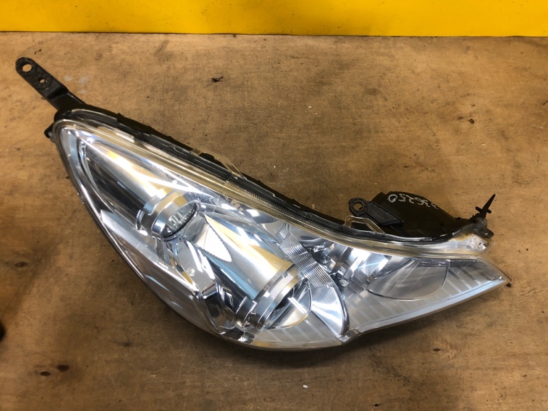 Фара правая OUTBACK 09-14 BR