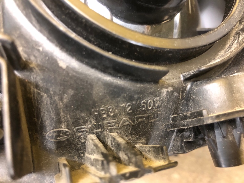 Фара правая OUTBACK 09-14 BR