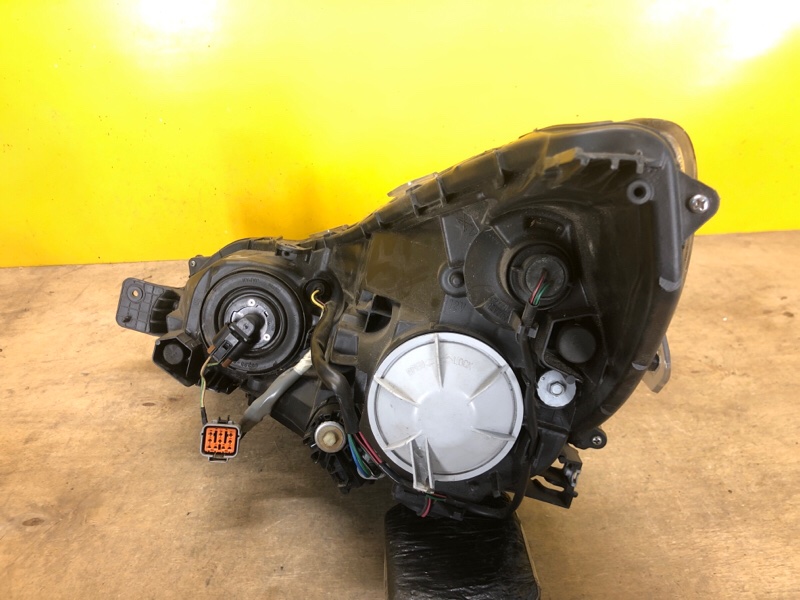 Фара правая OUTBACK 09-14 BR