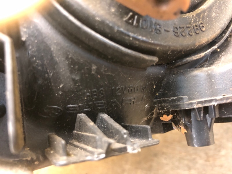 Фара правая OUTBACK 09-14 BR