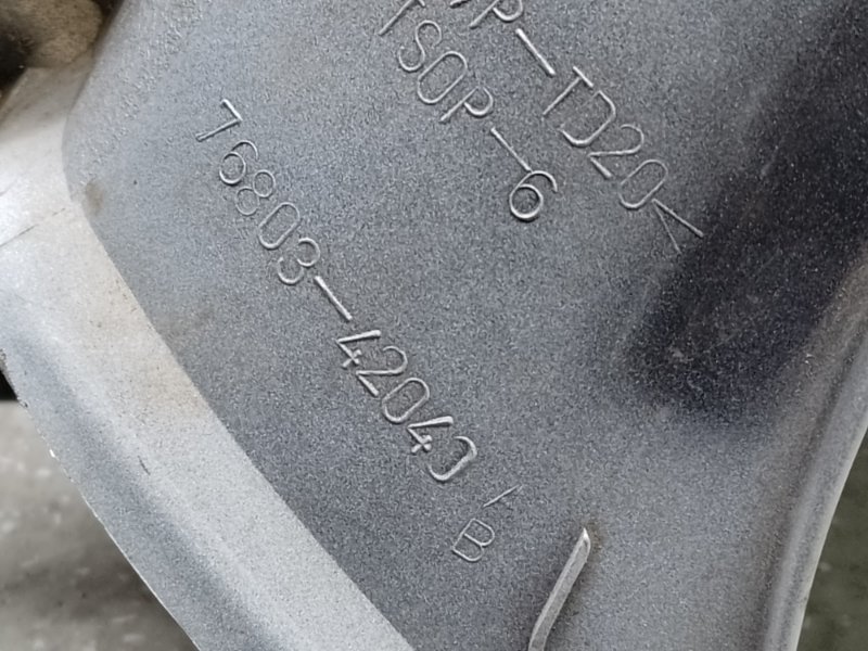 Накладка крышки багажника правая TOYOTA RAV4 05-12