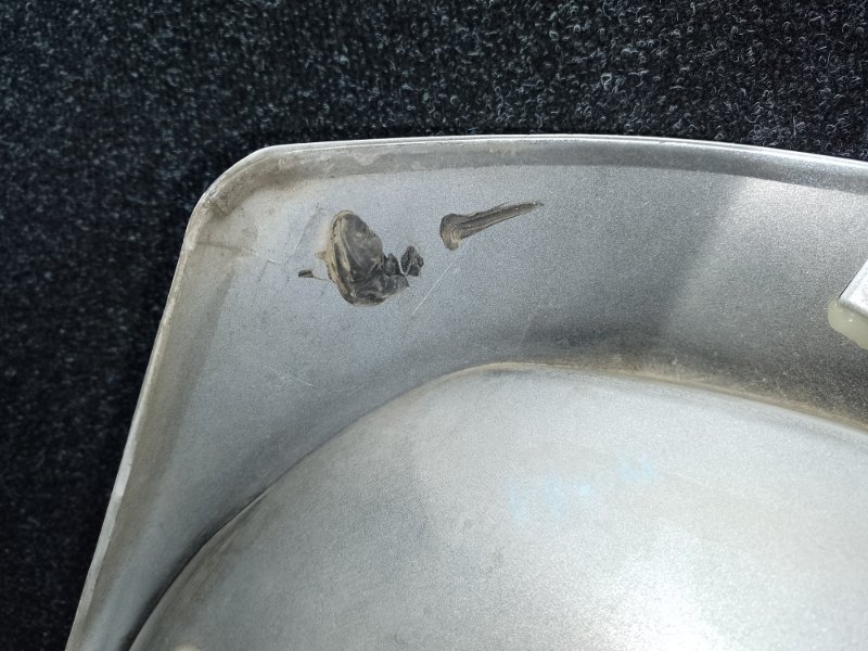 Накладка крышки багажника левая TOYOTA RAV4 05-12